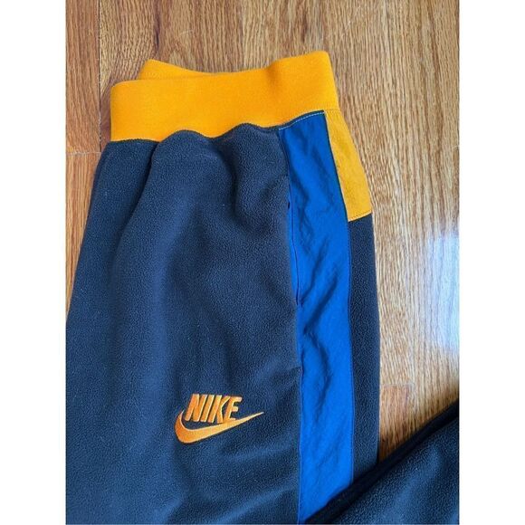 NIKE Polar Fleece Joggers  - Picture 2 of 4